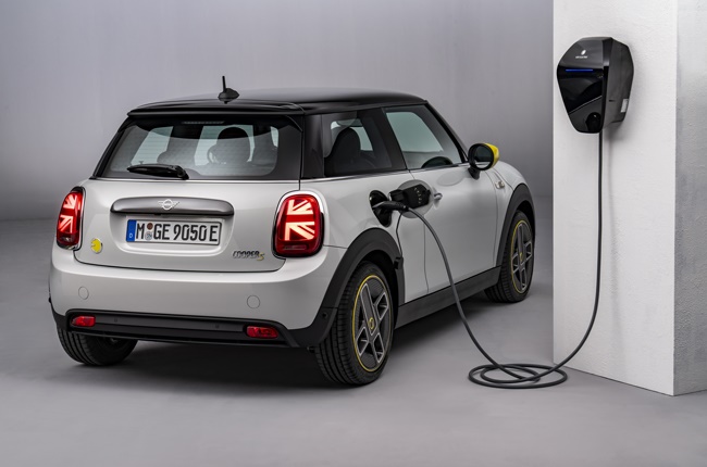 These 3 Mini Cooper SE (Mini Electric) Home Chargers are the best choices for 2023.