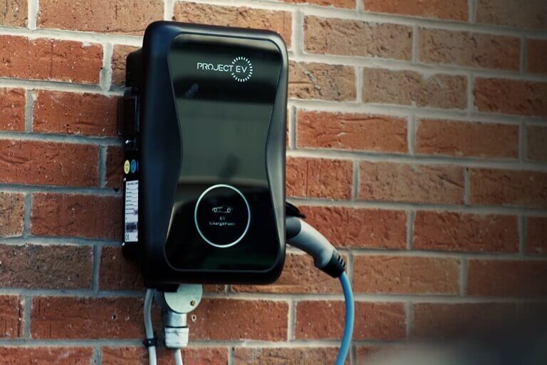 Our complete review for the entire 7.3 kW range of the Project EV Charging Station | 2022